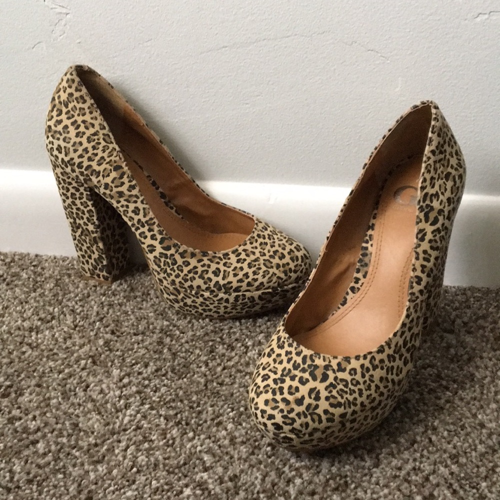 GB Gianni Bini  size 7